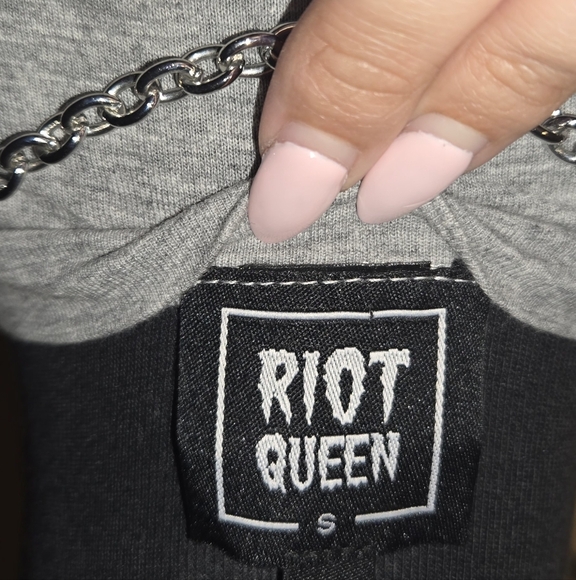 Used tee 💙 - Picture 6 of 6